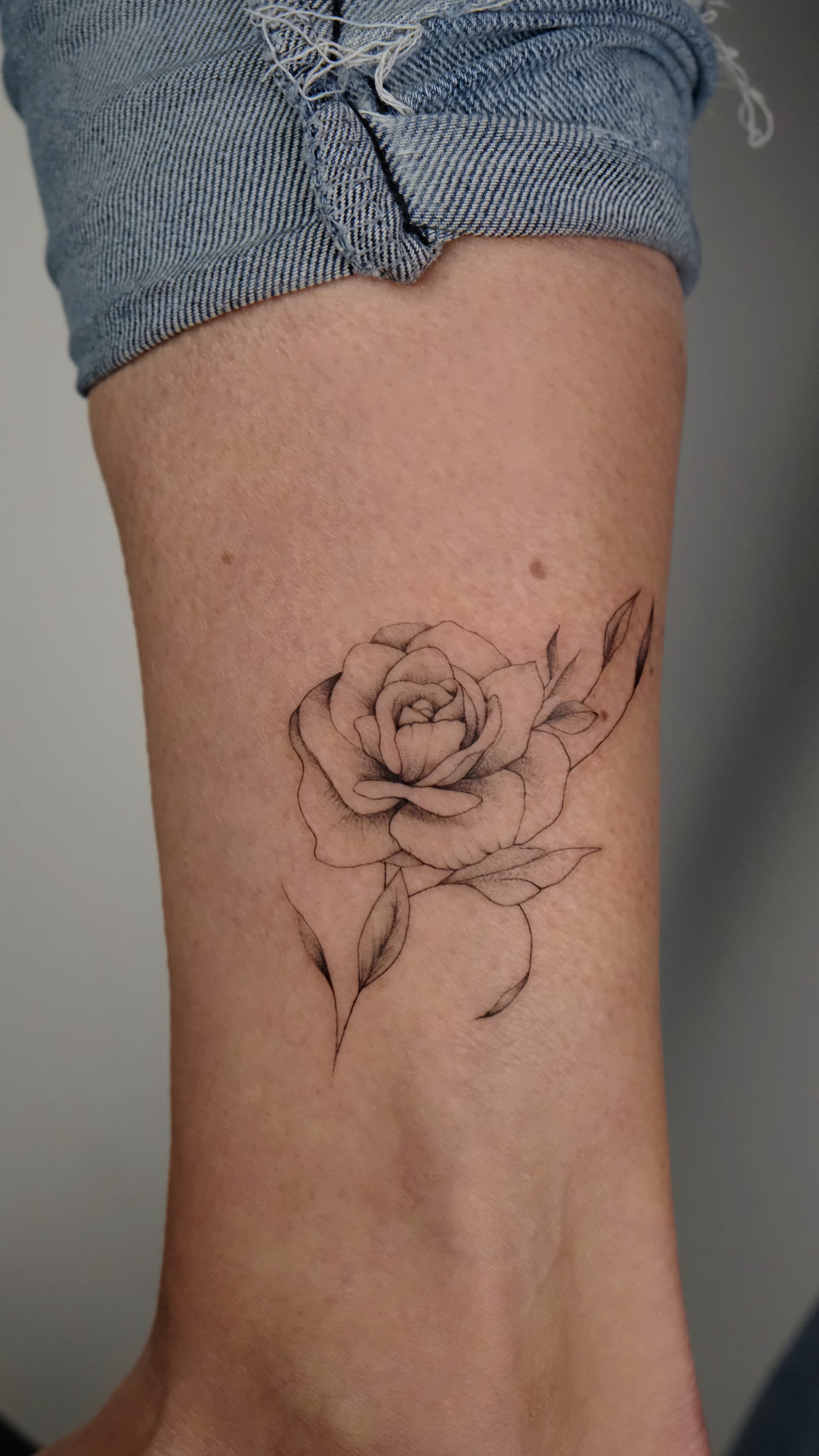 Tattoo Rosa B&W
