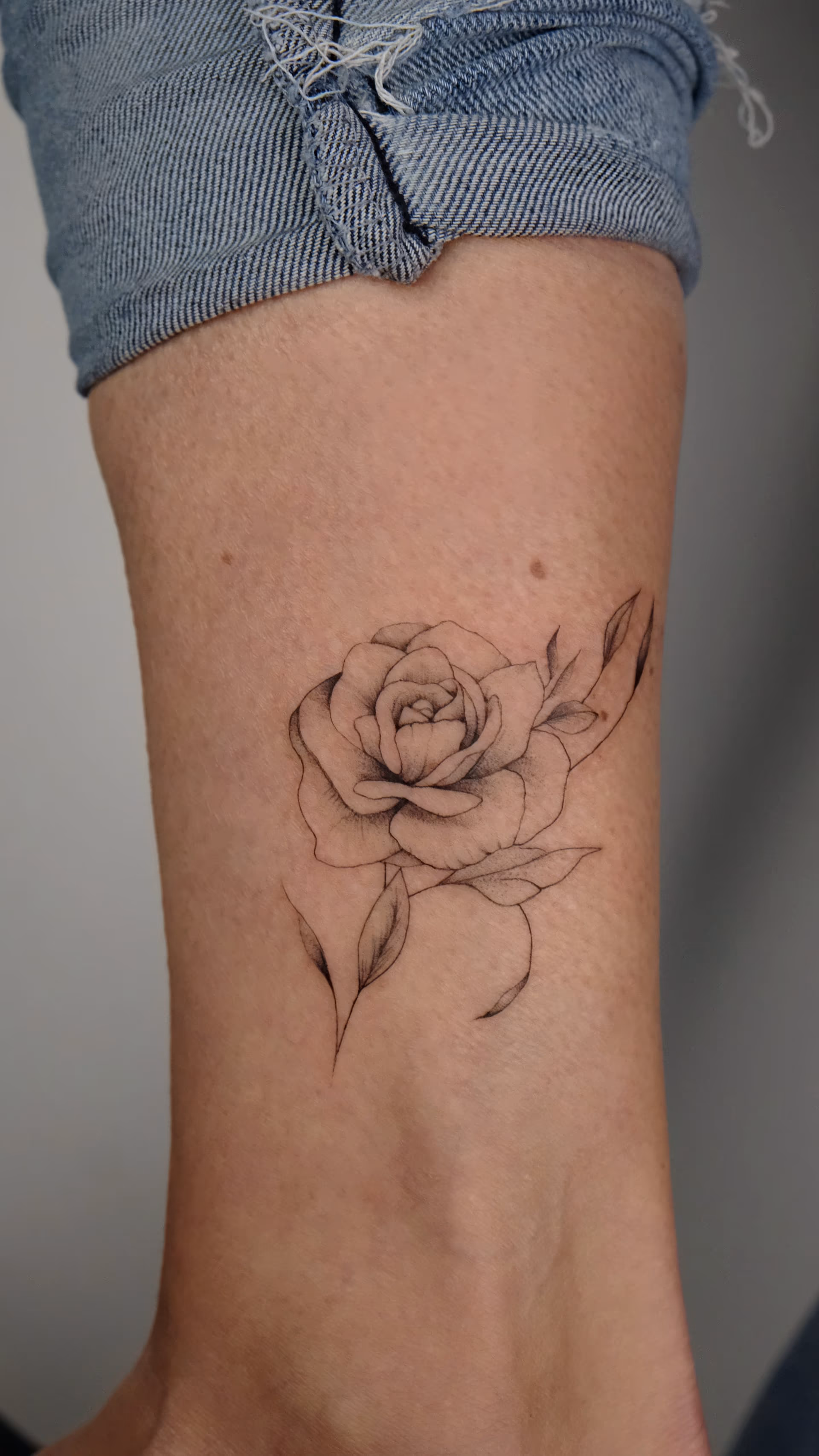 Tattoo Rosa B&W